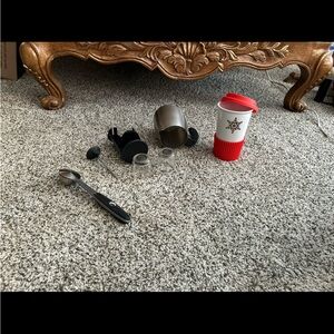 Starbucks 16 Oz froth n holiday cup price firm